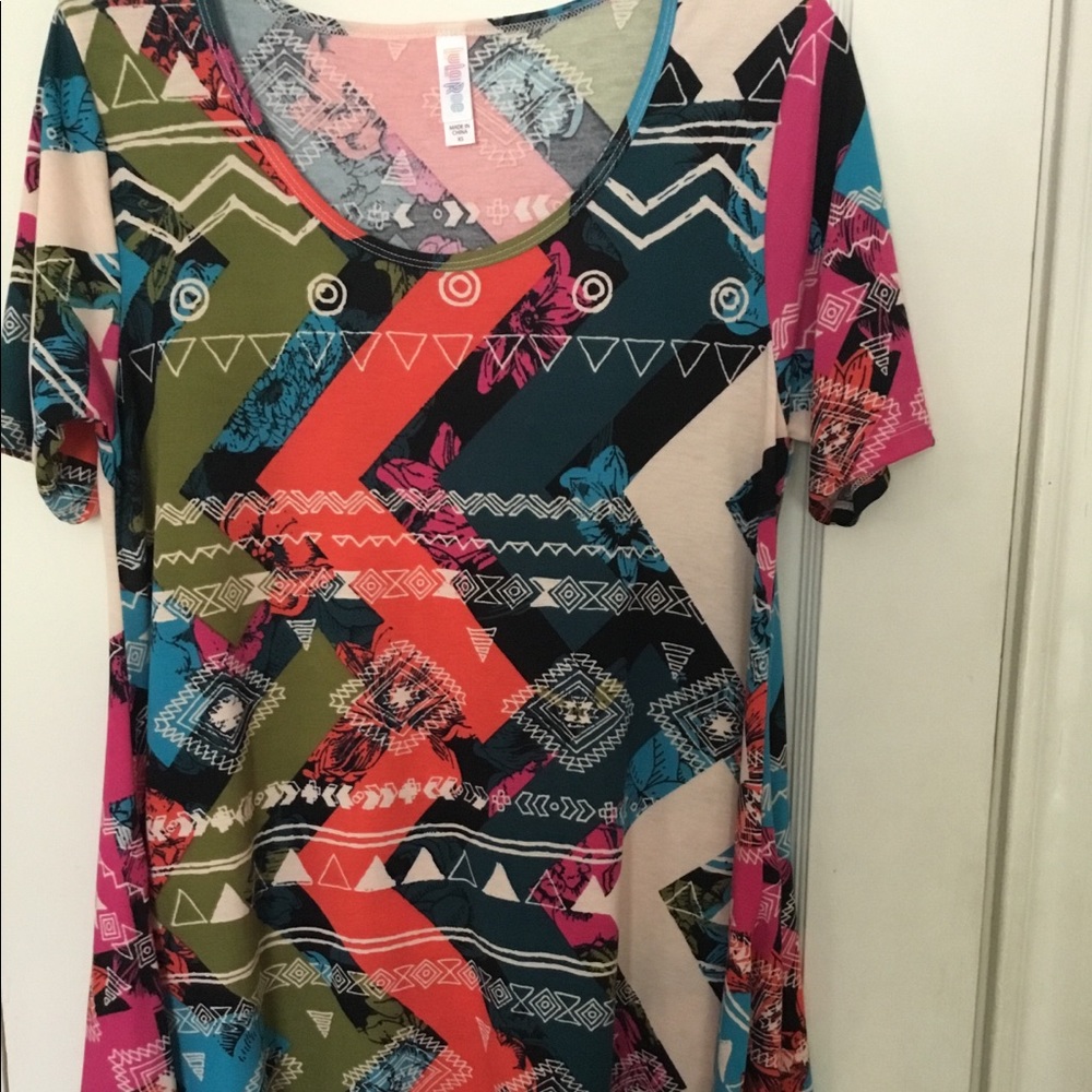 Lularoe Perfect Tee